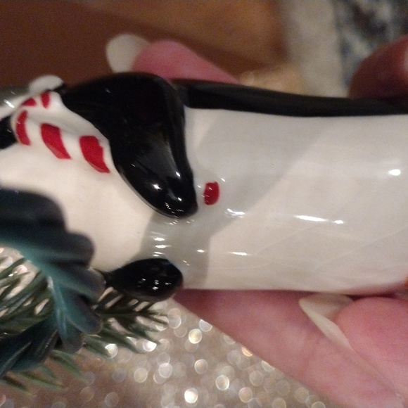 Penguin Salt & Pepper Shakers - Picture 10 of 10